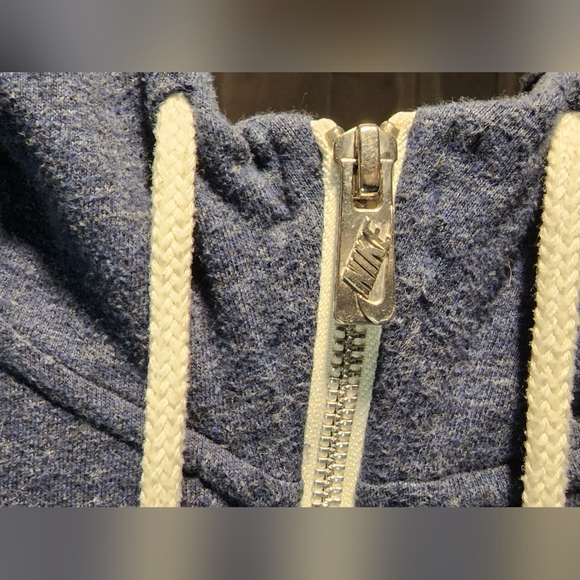 3/$25 Nike Lightweight Hooded Hoodie Sweatshirt Size Large - Picture 4 of 6